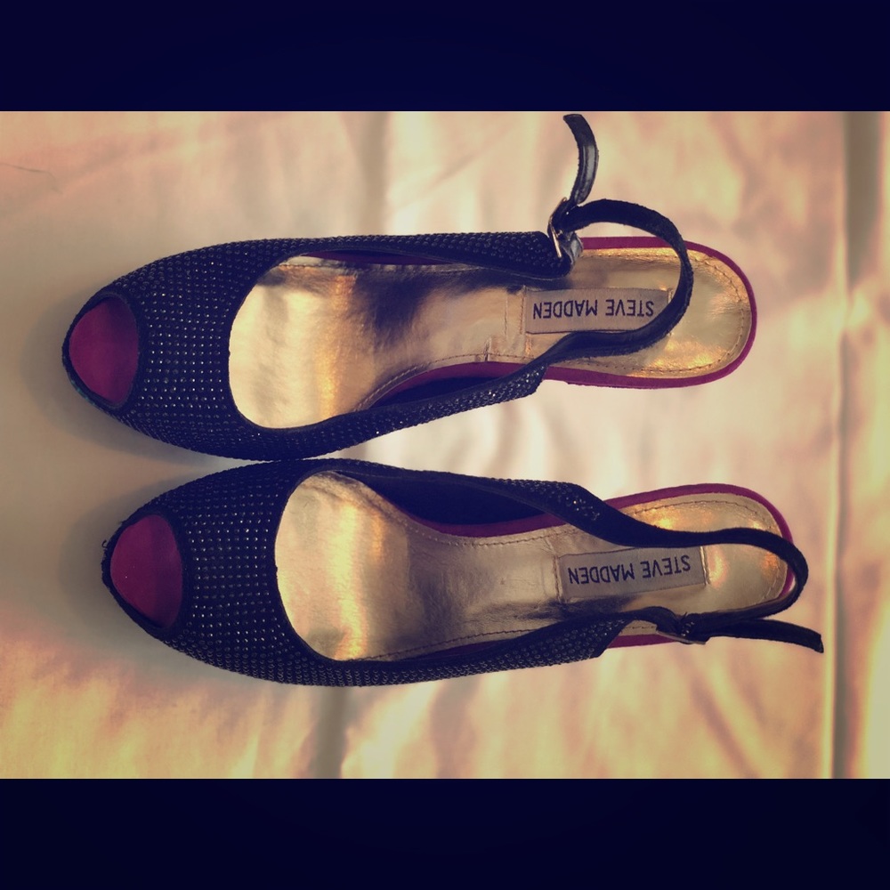 Steve Madden shoe